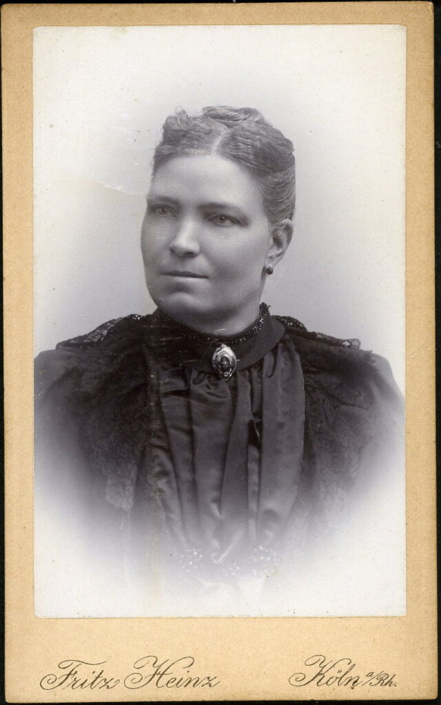 Fritz Heinz
Severinestraße 205/207, Köln