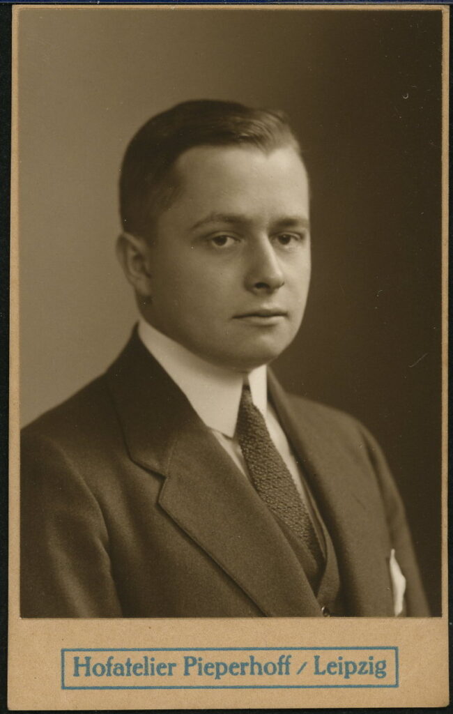 Pieperhof
Goethestraße 1, Leipzig
Augustplatz, Leipzig
Halle
Bayreuth