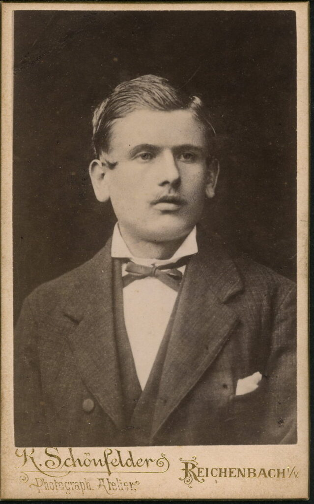 R. Schönfelder
Zwickauerstraße 42, Reichenbach i. V.