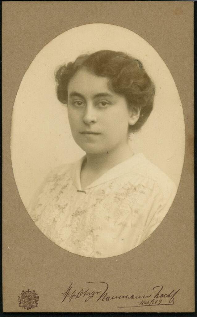 Naumann nachf.
A. Weinert
Markt 9, Leipzig