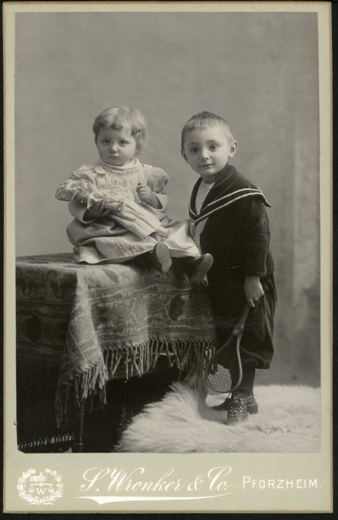 S. Wronker
Pforzheim