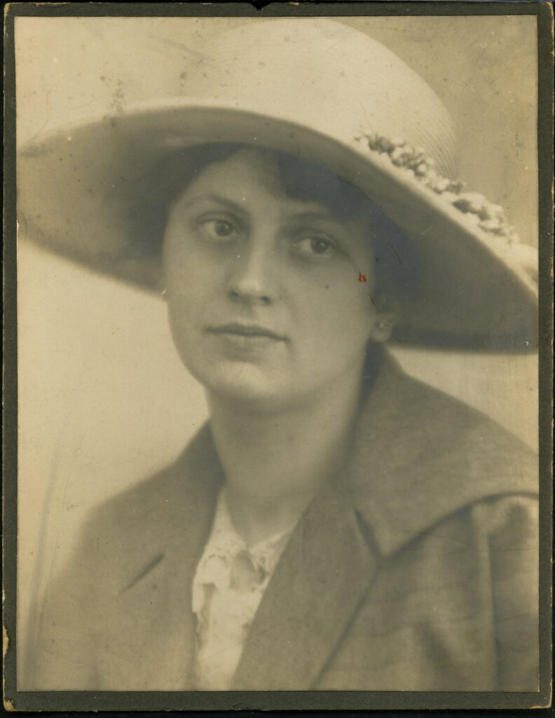 Th. Liebert,
Fehrfeld 61, Bremen
Brückstraße 12, Verden