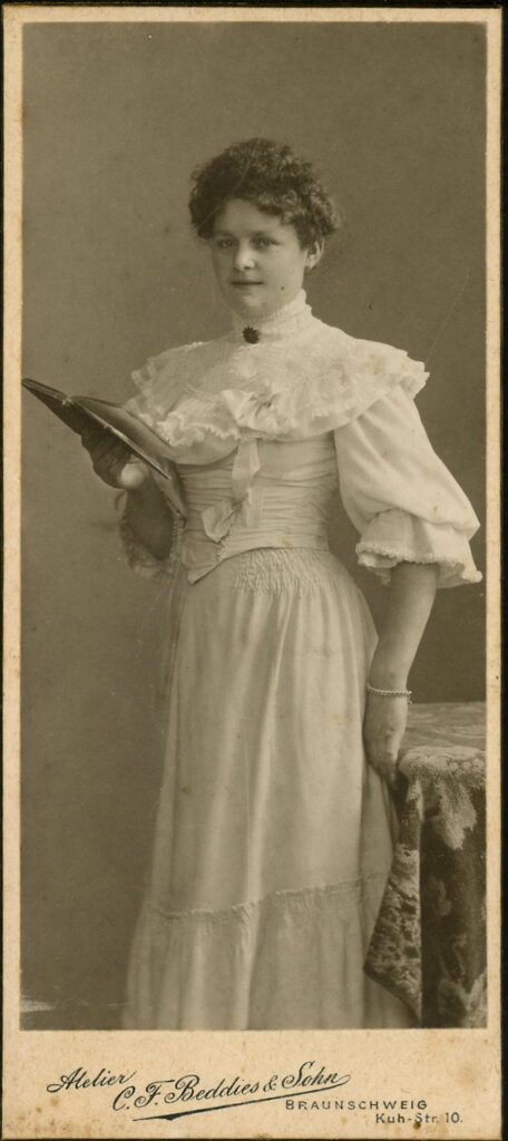 C. F. Beddies & Sohn,
Kuh-Straße 10, Braunschweig
1906