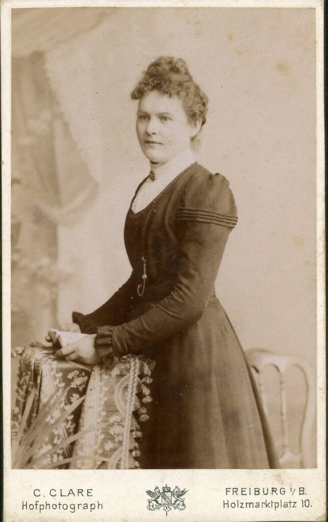 C. Clare
Holzmarktplatz 10, Freiburg i. B.