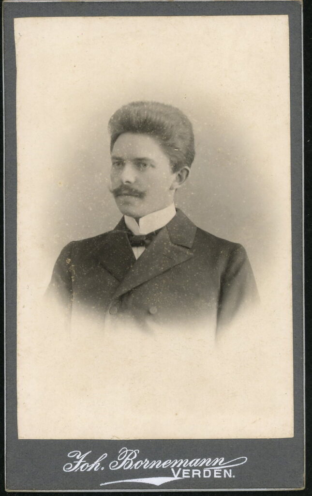 A monochrome photographic portrait from between 1865 and the 1920s taken by Joh. Bornemann, Verden
