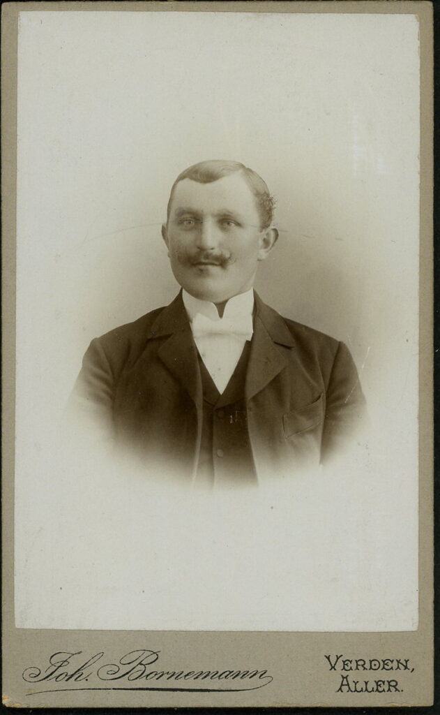 A monochrome photographic portrait from between 1865 and the 1920s taken by Joh. Bornemann, Verden