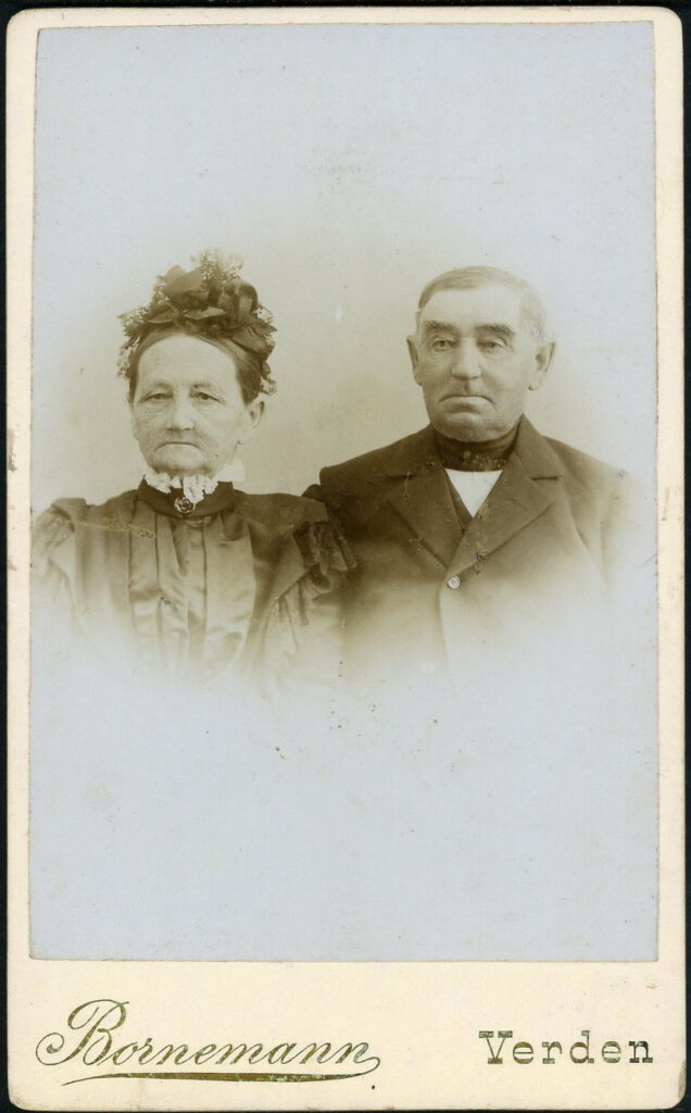 A monochrome photographic portrait from between 1865 and the 1920s taken by Joh. Bornemann, Verden