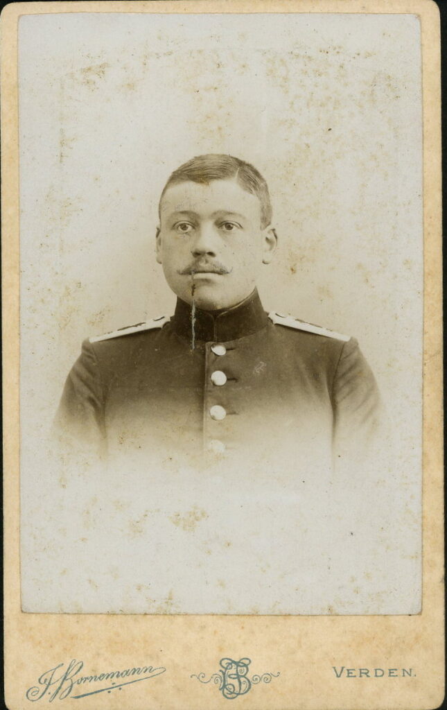 A monochrome photographic portrait from between 1865 and the 1920s taken by Joh. Bornemann, Verden
