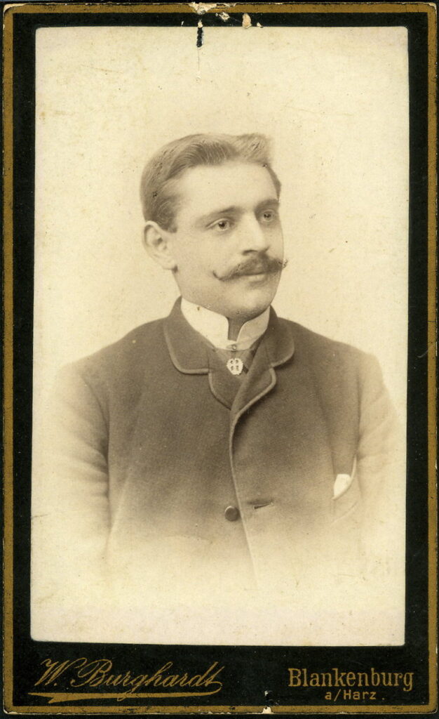 A monochrome photographic portrait from between 1865 and the 1920s taken by W. Burghardt, Blankenburg a. Harz.