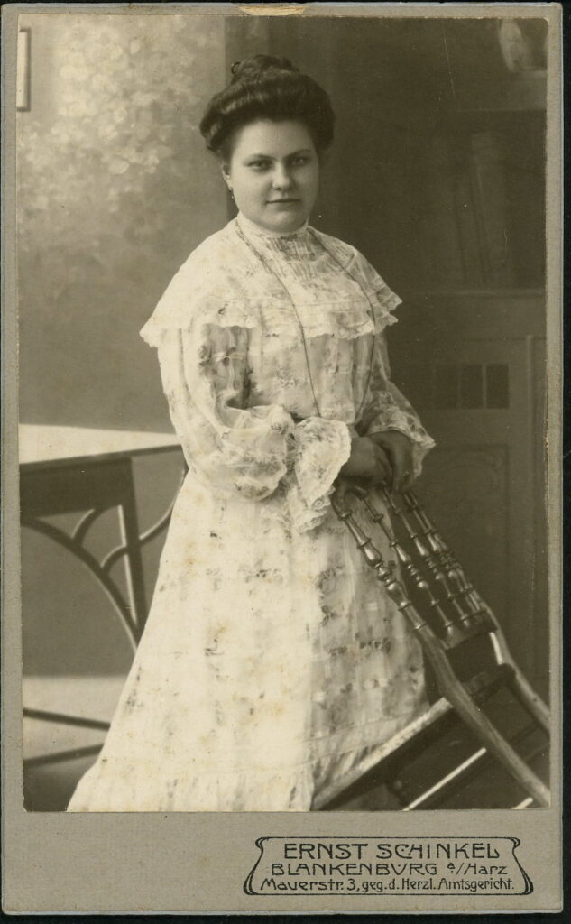 A monochrome photographic portrait from between 1865 and the 1920s taken by Ernst Schinkel, Mauerstraße 3, Blankenburg a. Harz