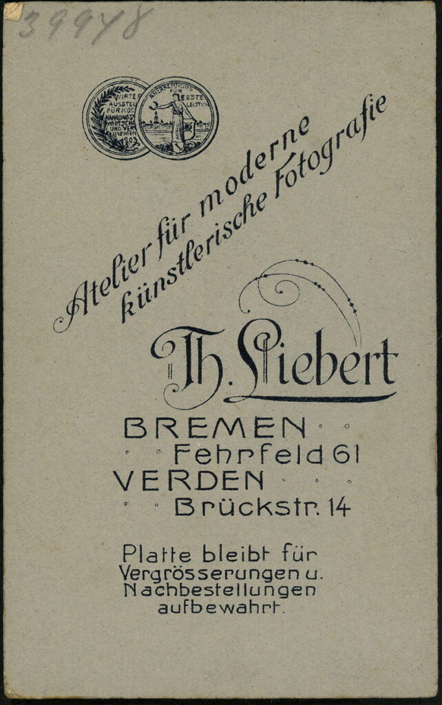 Reverse of a monochrome photographic portrait from between 1865 and the 1920s taken by Th. Liebert, Fehrfeld 61, Bremen and Brückstraße 14, Verden.