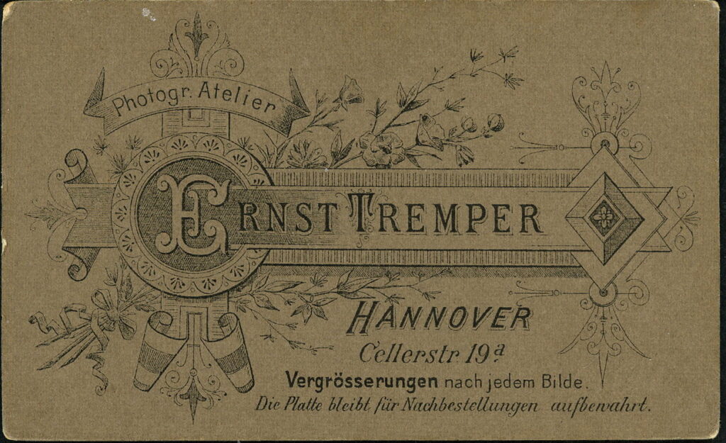 Reverse of a monochrome photographic portrait from between 1865 and the 1920s taken by Ernst Tremper, Cellerstraße 19a, Hannover