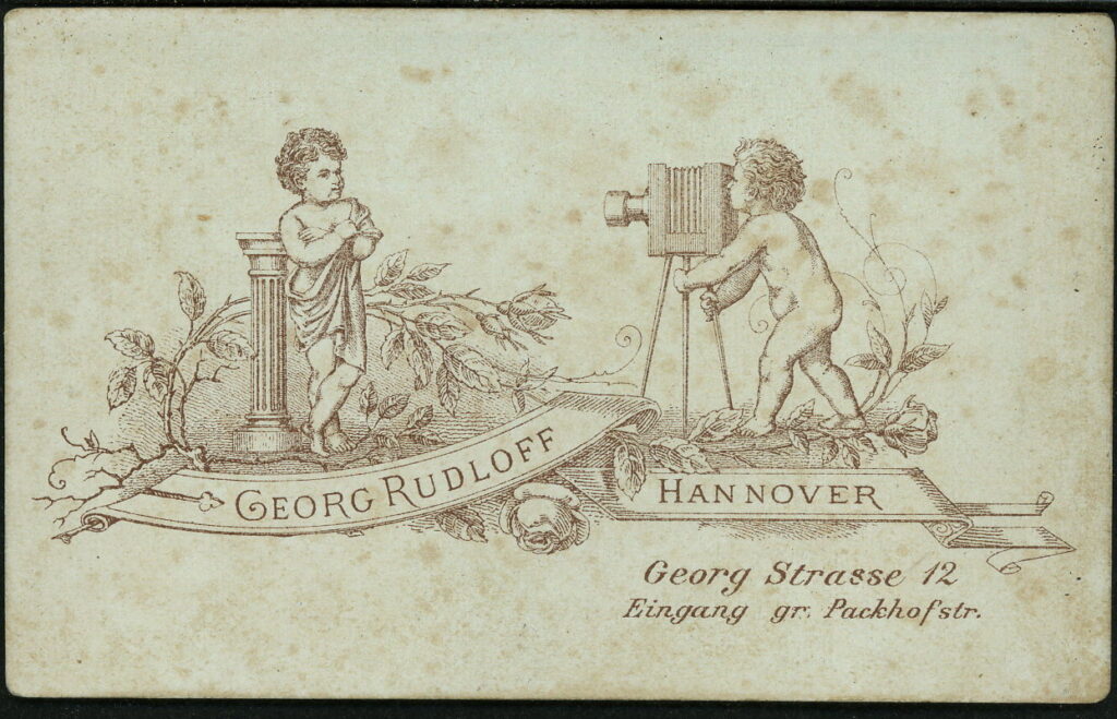 Reverse of a monochrome photographic portrait from between 1865 and the 1920s taken by Georg Rudloff, Georgstraße 12, Hannover