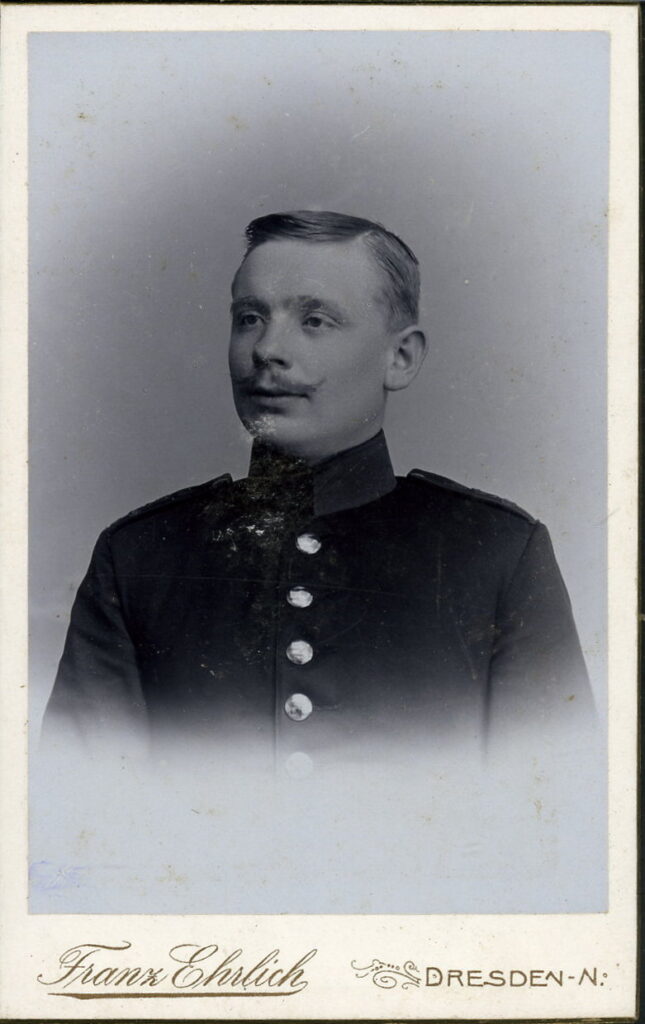 A monochrome photographic portrait from between 1865 and the 1920s taken by Franz Ehrlich, Königsbrückerstraße 105, Dresden