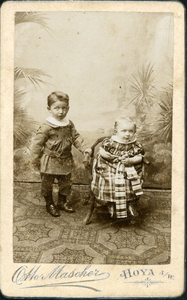 A monochrome photographic portrait from between 1865 and the 1920s taken by Otto Mascher, Hoya