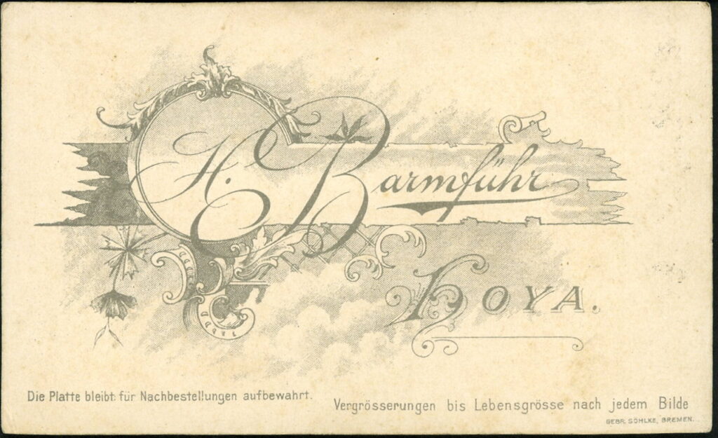 Reverse of a monochrome photographic portrait from between 1865 and the 1920s taken by H. Barmführ, Hoya