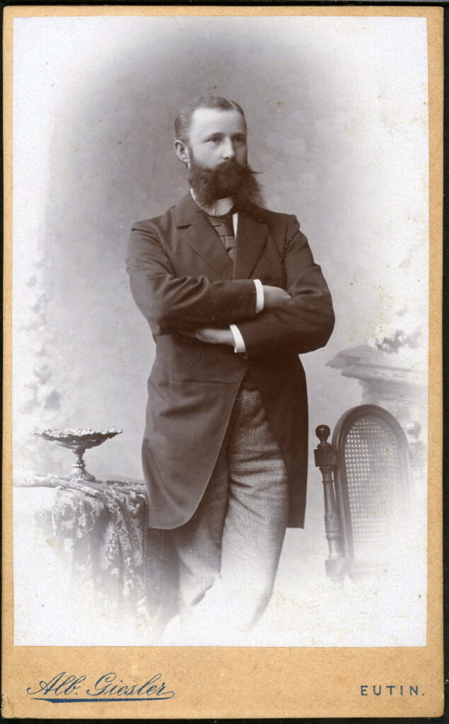 A monochrome photographic portrait from between 1865 and the 1920s taken by Alb. Giesler, Kielerstraße 4, Eutin