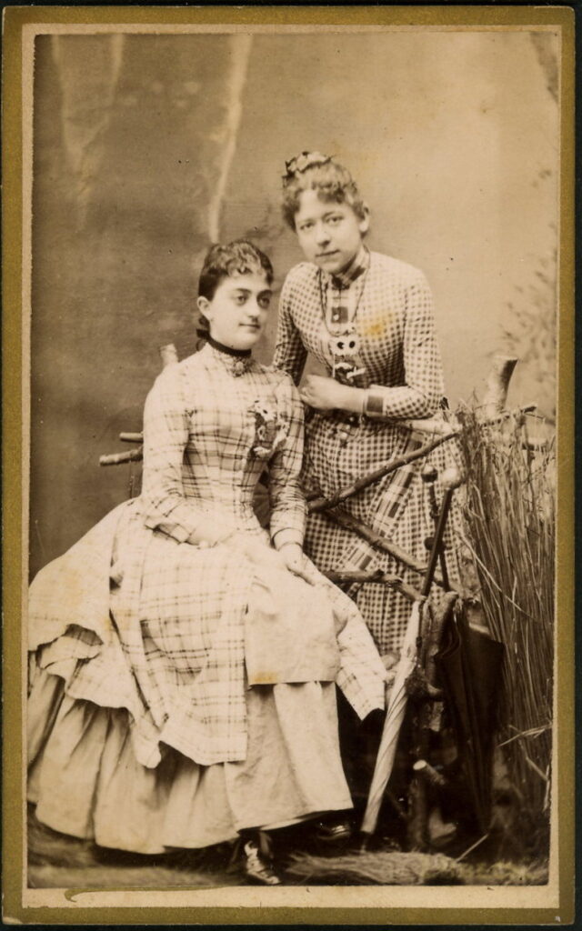 A monochrome photographic portrait from between 1865 and the 1920s taken by Carl Rose, Königstraße 53, Lübeck
