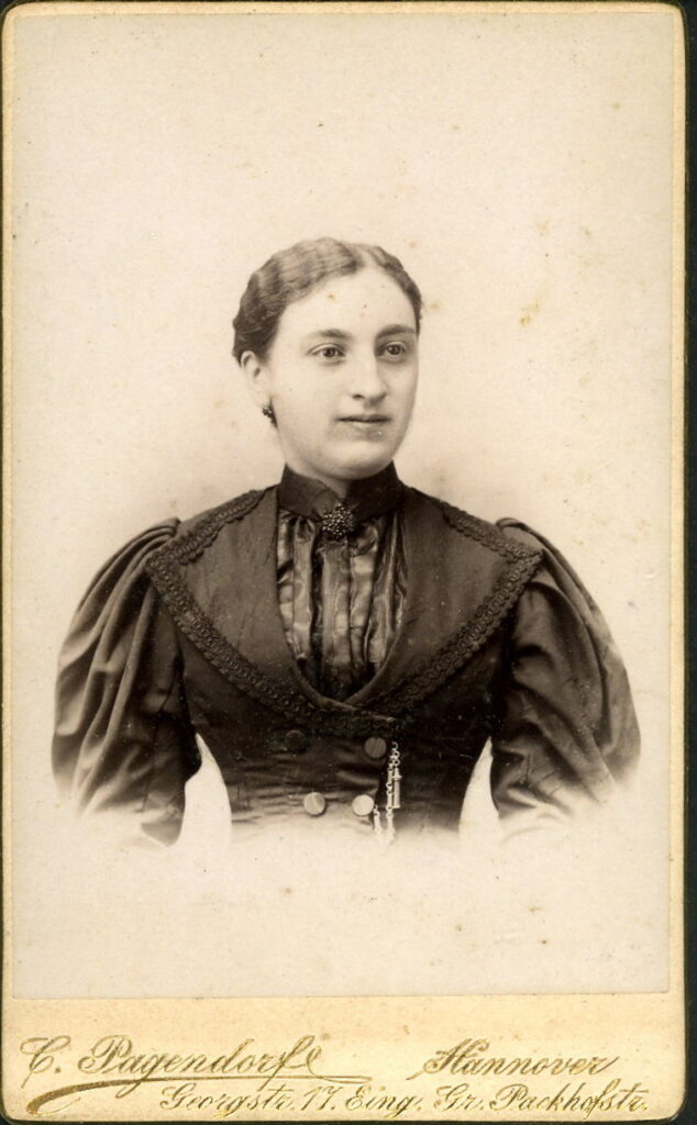 A monochrome photographic portrait from between 1865 and the 1920s taken by C. Pagendorf, Georgstraße 17, Hannover