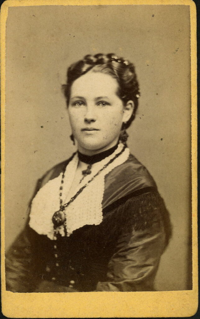 A monochrome photographic portrait from between 1865 and the 1920s taken by William Focke, Königstraße 41, Hannover