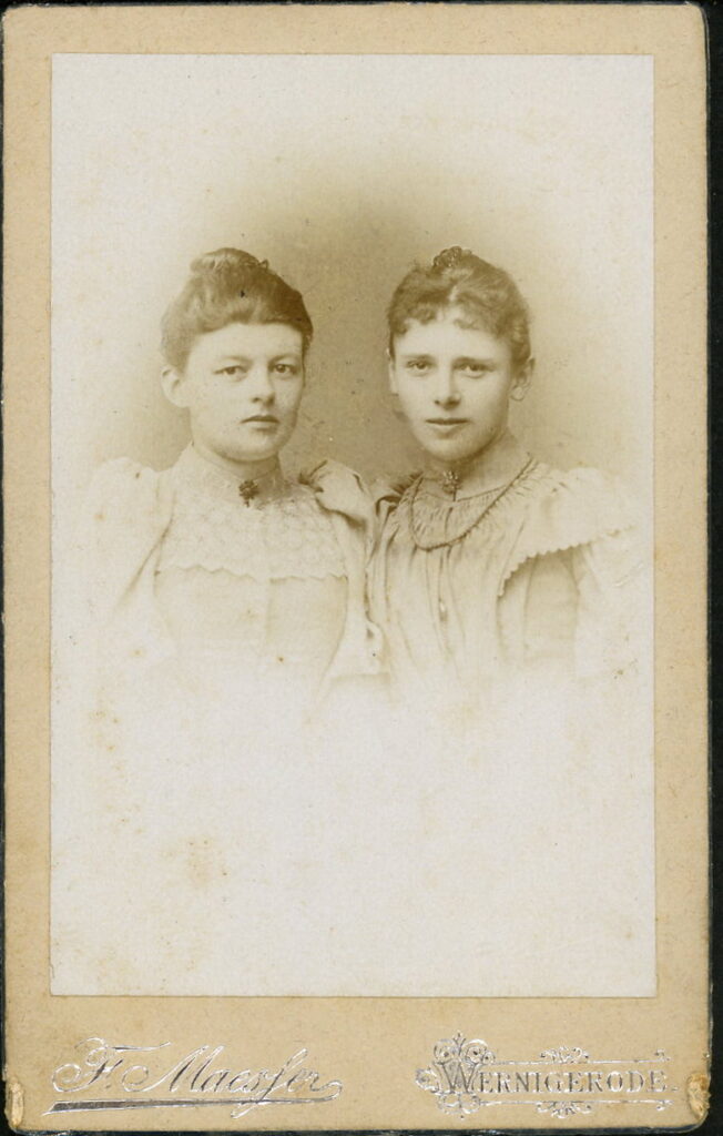 A monochrome photographic portrait from between 1865 and the 1920s taken by F. Maesser, Wernigerode