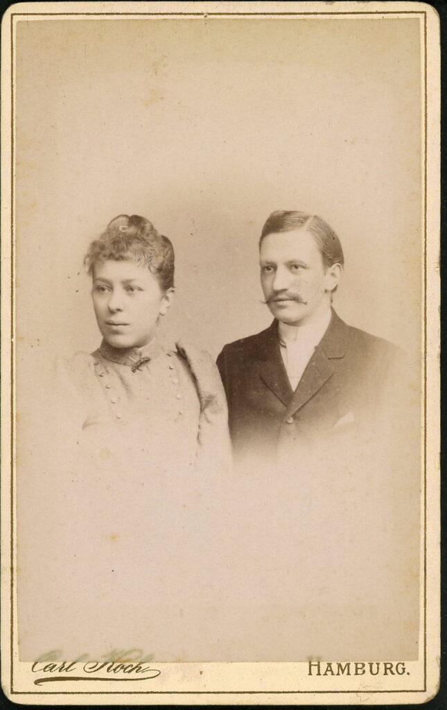 A monochrome photographic portrait from between 1865 and the 1920s taken by Carl Koch, Neuerwall 30, Hamburg