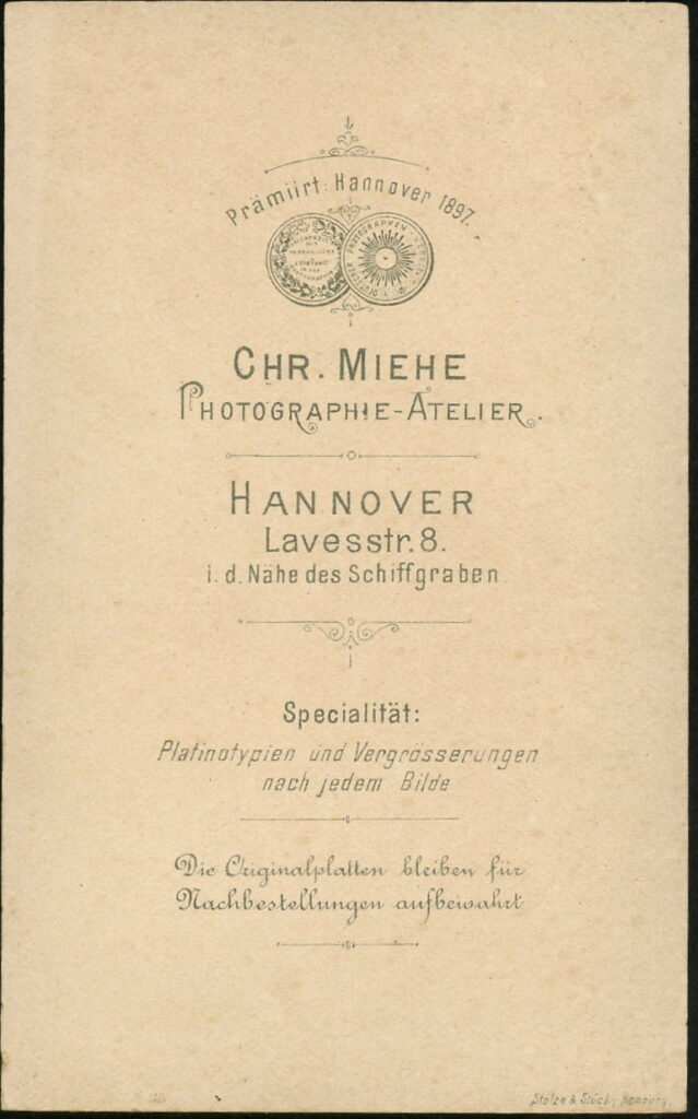 Reverse of a monochrome photographic portrait from between 1865 and the 1920s taken by Chr. Miehe, Lavesstraße 8, Hannover