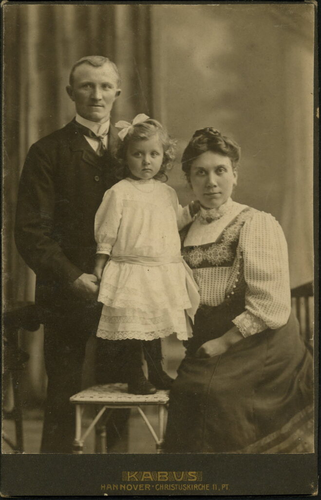 A monochrome photographic portrait from between 1865 and the 1920s taken by W. Kabus, Christuskirche 11, Hannover