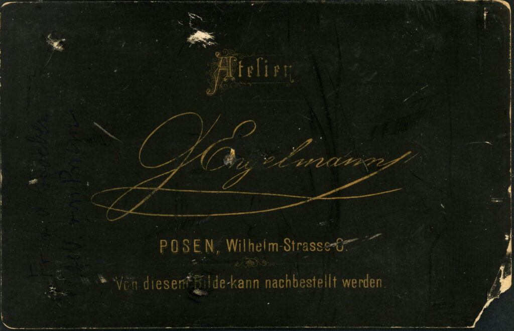 Reverse of a monochrome photographic portrait from between 1865 and the 1920s taken by J. Engelmann, Wilhelm-Straße 8, Posen