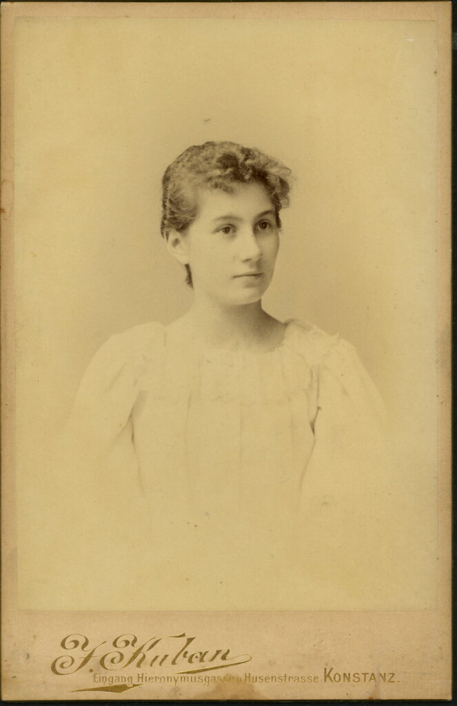 A monochrome photographic portrait from between 1865 and the 1920s taken by J. Kuban, Hieronymusgasse u. Husenstraße, Konstanz