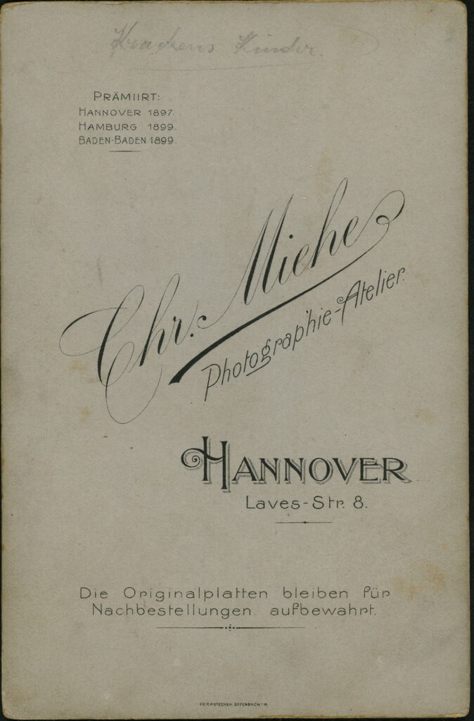 Reverse of a monochrome photographic portrait from between 1865 and the 1920s taken by Chr. Miehe, Laves-Straße 8, Hannover
