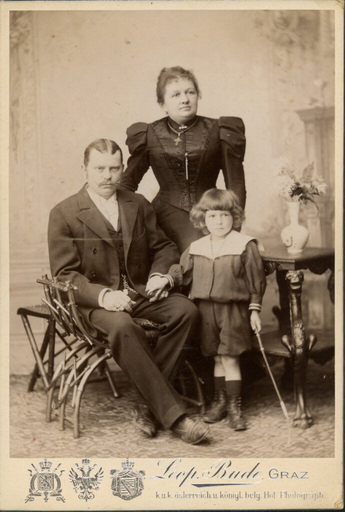 A monochrome photographic portrait from between 1865 and the 1920s taken by Leopold Bude, Alleegasse 6 / 8, Graz